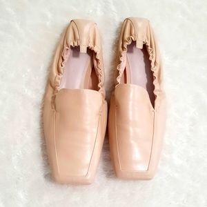 Porte & Paire Square Toe Loafer